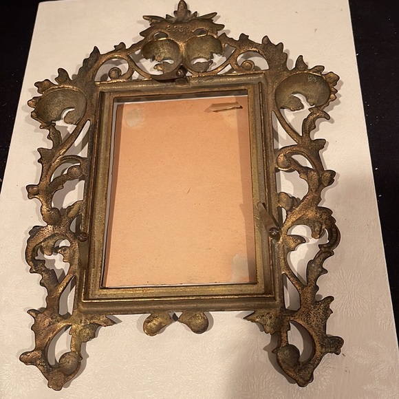 Antiquarian Ornate Gilt Metal Picture, Photo Portrait Frame & Easel Stand - Picture 10 of 16
